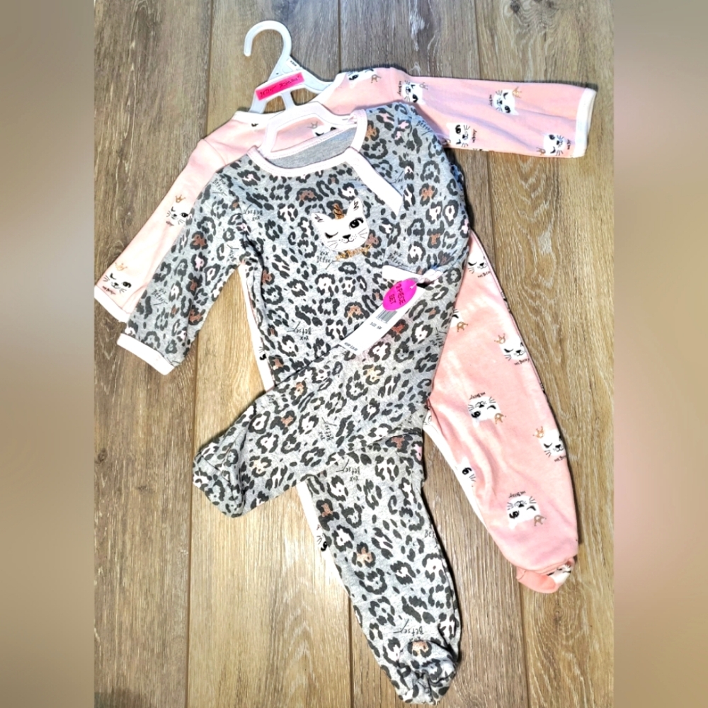 Betsy Johnson set of 2 pink, gray and white footed pajamas Size 6 months
